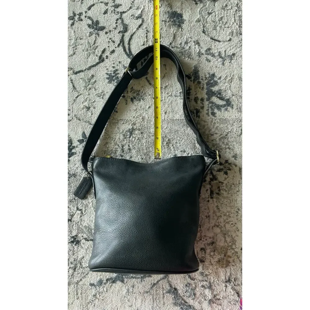 Y2K Coach Sonoma 4907 Vintage Bucket bag Black 90s Pebbled Leather Boho Cottage